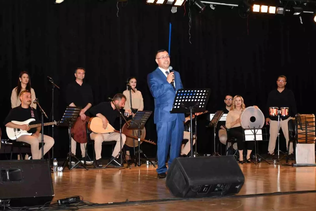 Kayseri Cumhuriyet Başsavcısı'ndan Müzikal Performans