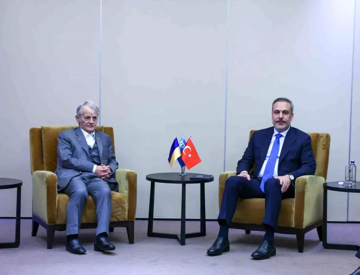 Dışişleri Bakanı Hakan Fidan, Kırım Tatarlarıyla Görüşme Gerçekleştirdi