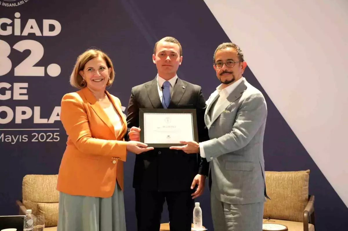EGİAD'ın Ege Toplantıları'nın konuğu Ali Sabancı oldu
