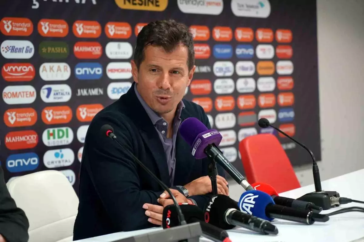 Emre Belözoğlu: 'Antalyaspor'un Başarısı İçin Paraya İhtiyacı Var'
