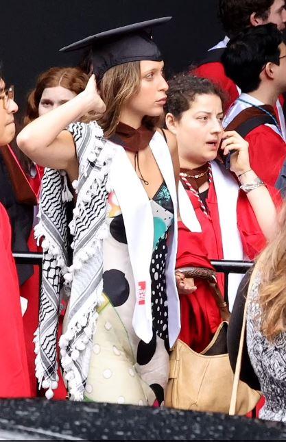 The secret sisters of Gigi and Bella Hadid, kept hidden for 23 years, have been spotted