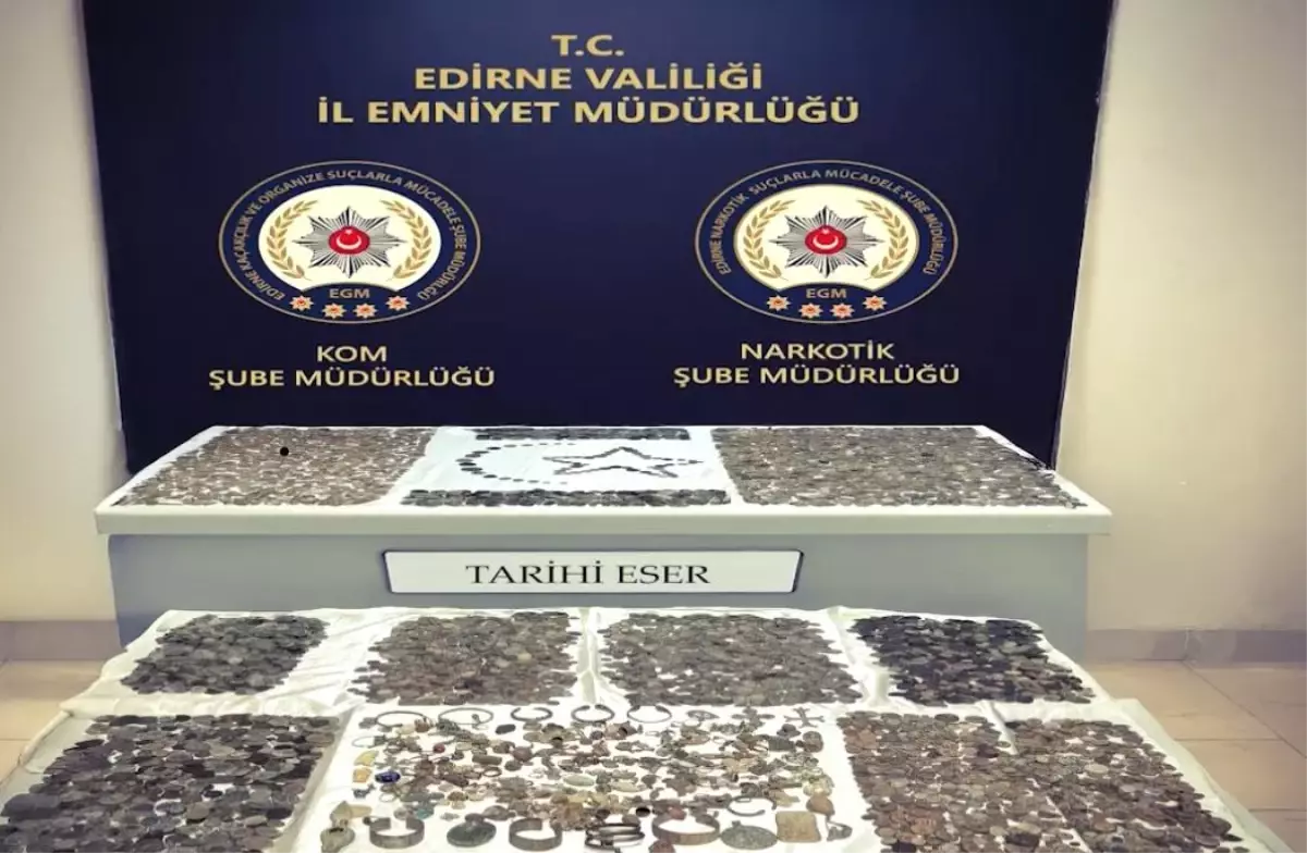 Edirne Kapıkule'de Tarihi Eser Kaçakçılığı Operasyonu: 12 Bin 770 Parça Ele Geçirildi