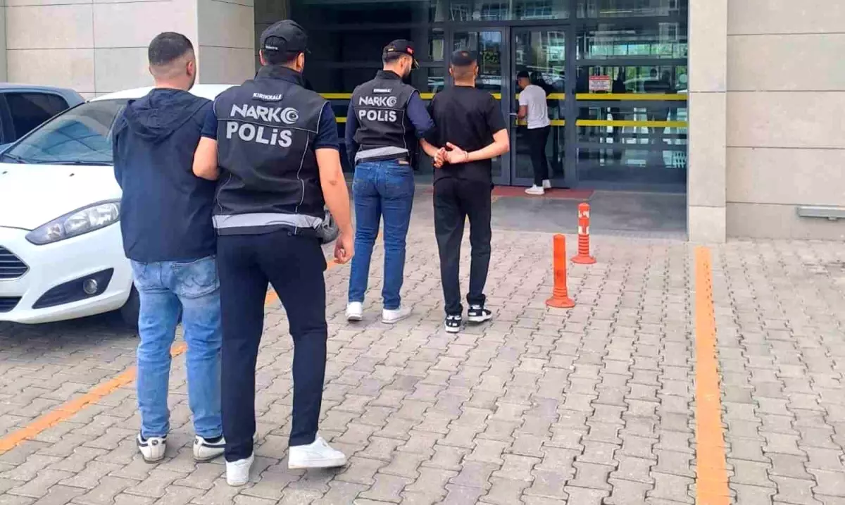 Kırıkkale'de Uyuşturucu Operasyonu: 2 Bin 240 Hap Ele Geçirildi