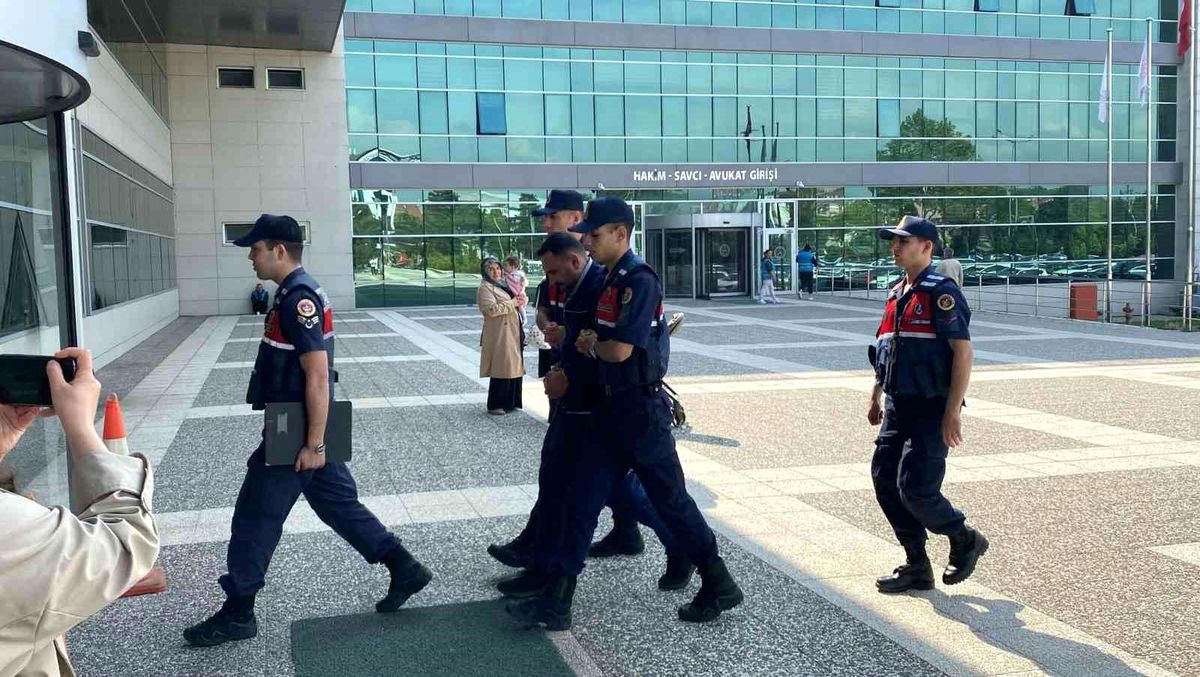 Bolu'da Kenevir Yetiştiren Şahıs Jandarma Tarafından Yakalandı