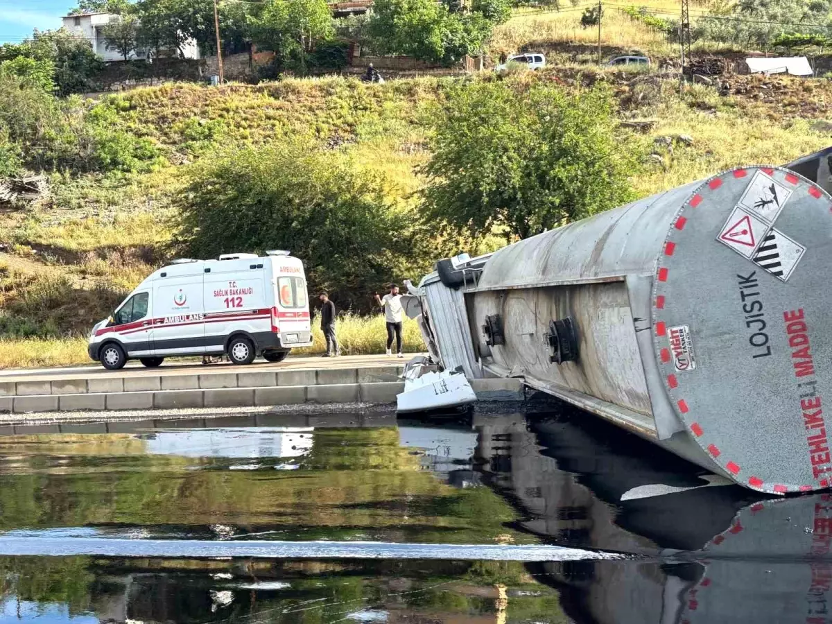 Osmaniye'de Petrol Yüklü Tanker Devrildi: Sürücü Yaralandı