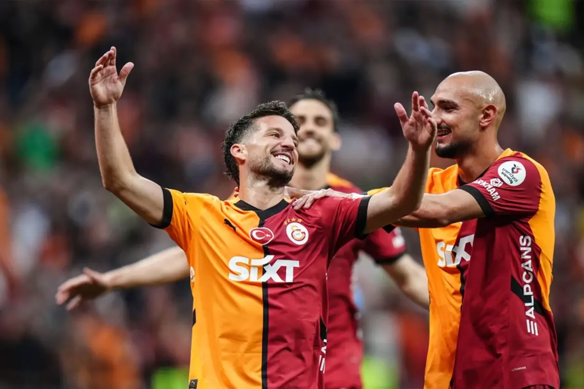 Şampiyon Galatasaray, ligin son maçında RAMS Başakşehir'i mağlup etti