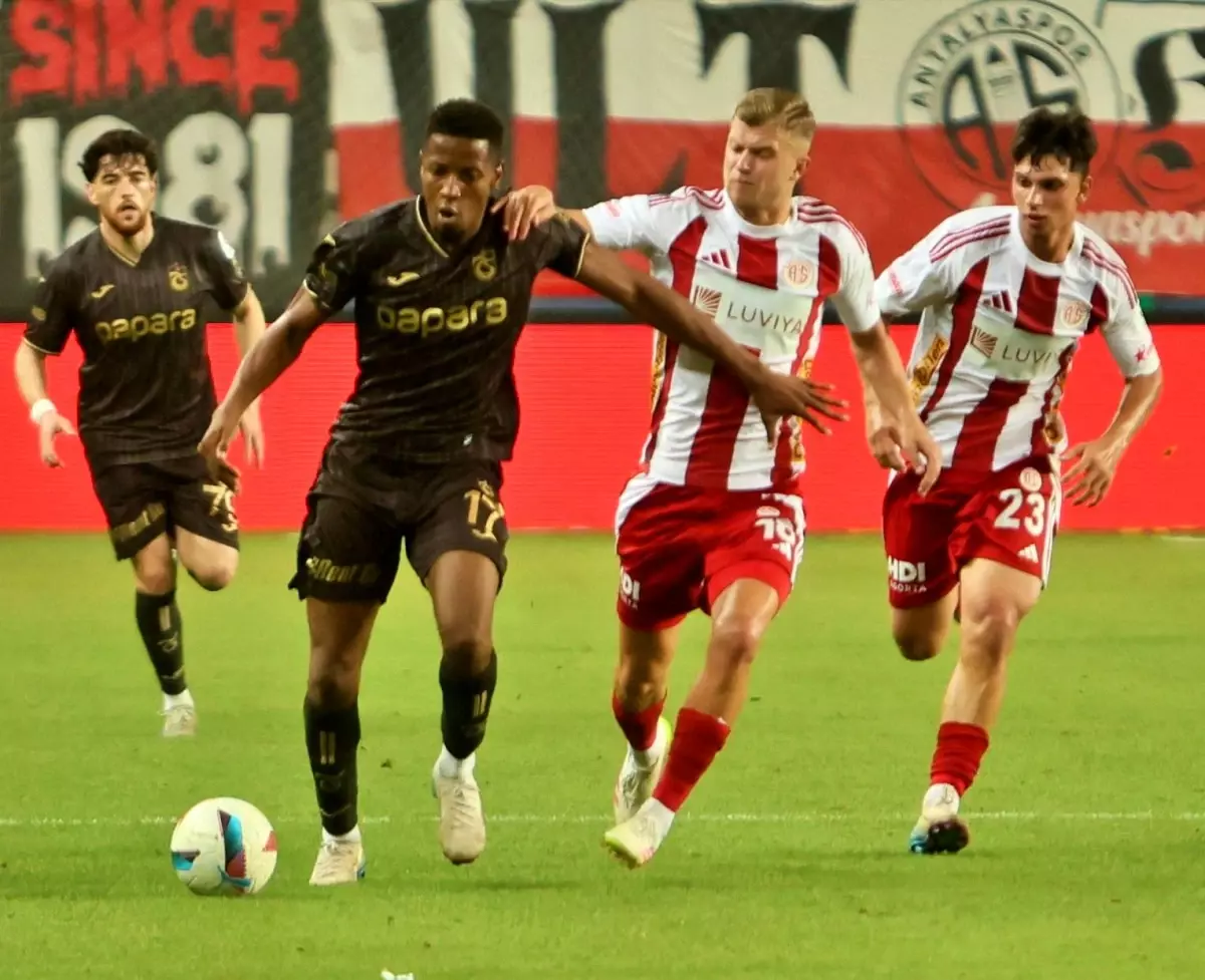 Antalyaspor Son Haftada Trabzonspor'a 2-0 Yenildi