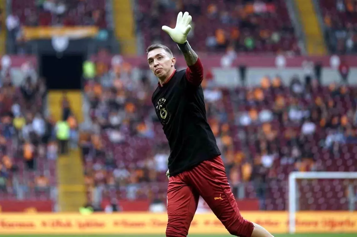 Trendyol Süper Lig: Galatasaray: 0 Başakşehir: 0 (Maç devam ediyor)