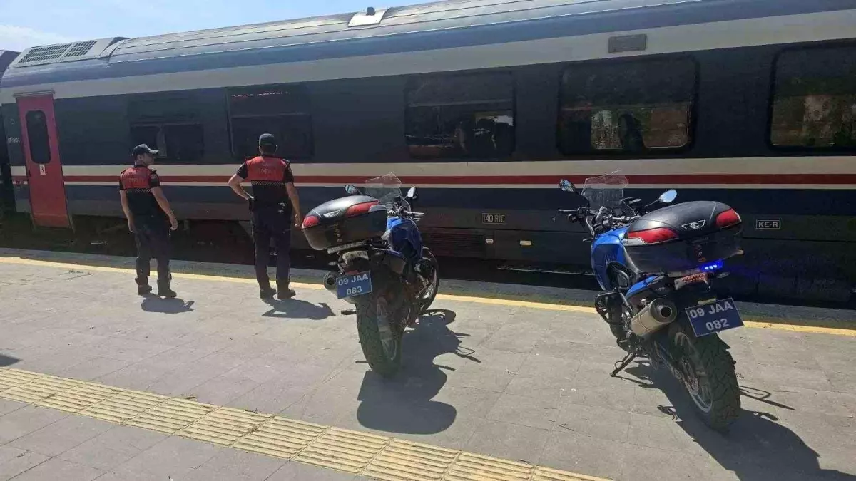Uyuşturucu Taciri Tren De Yakalandı