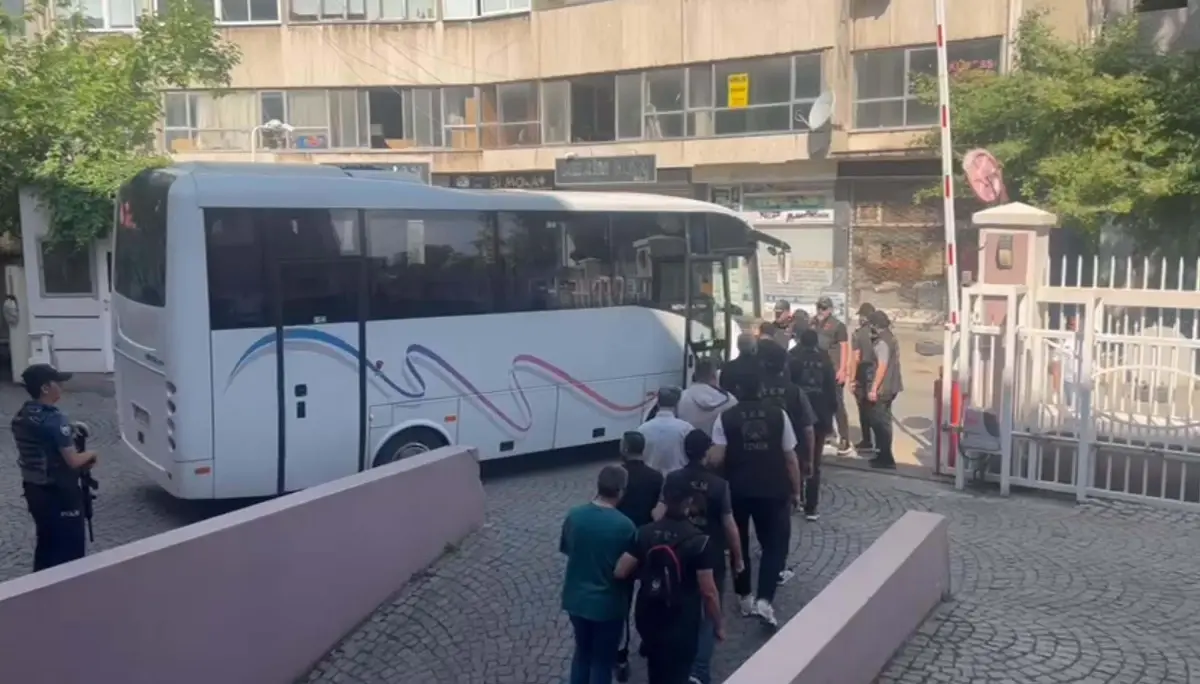 FETÖ/PDY Operasyonunda Künefe Zincirine Baskın: 34 Gözaltı, 13 Tutuklama