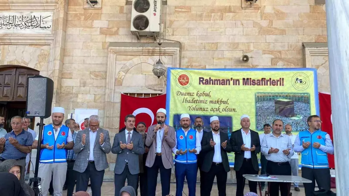 Düzce'de Hac Adayları İçin Uğurlama Töreni