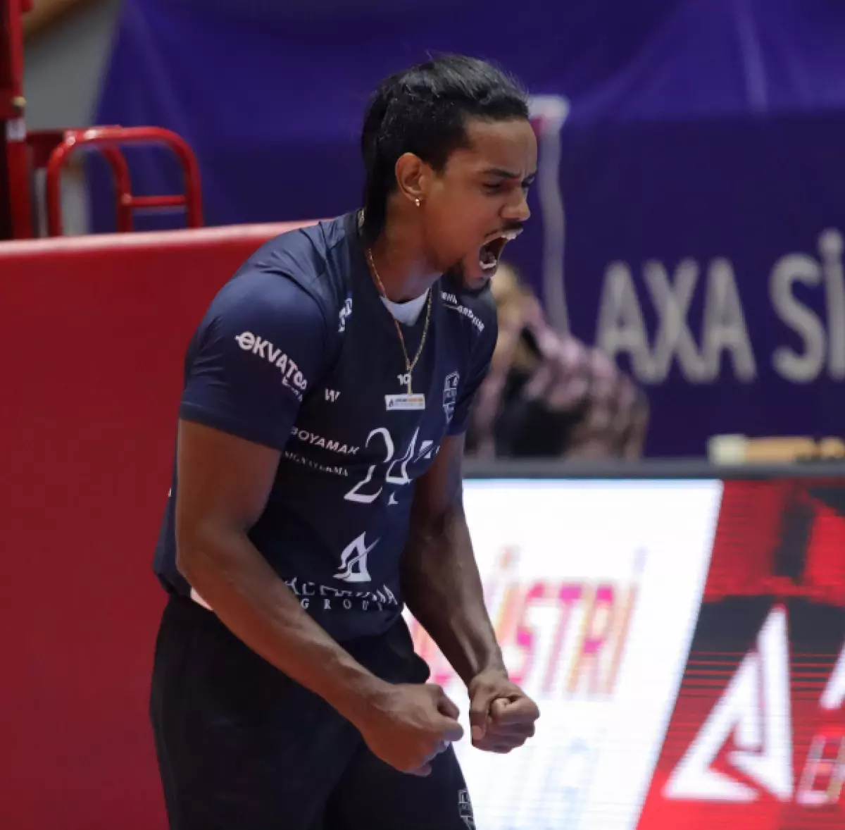 Kübalı Voleybolcu Miguel Gutierrez, Altekma'dan Ayrıldı