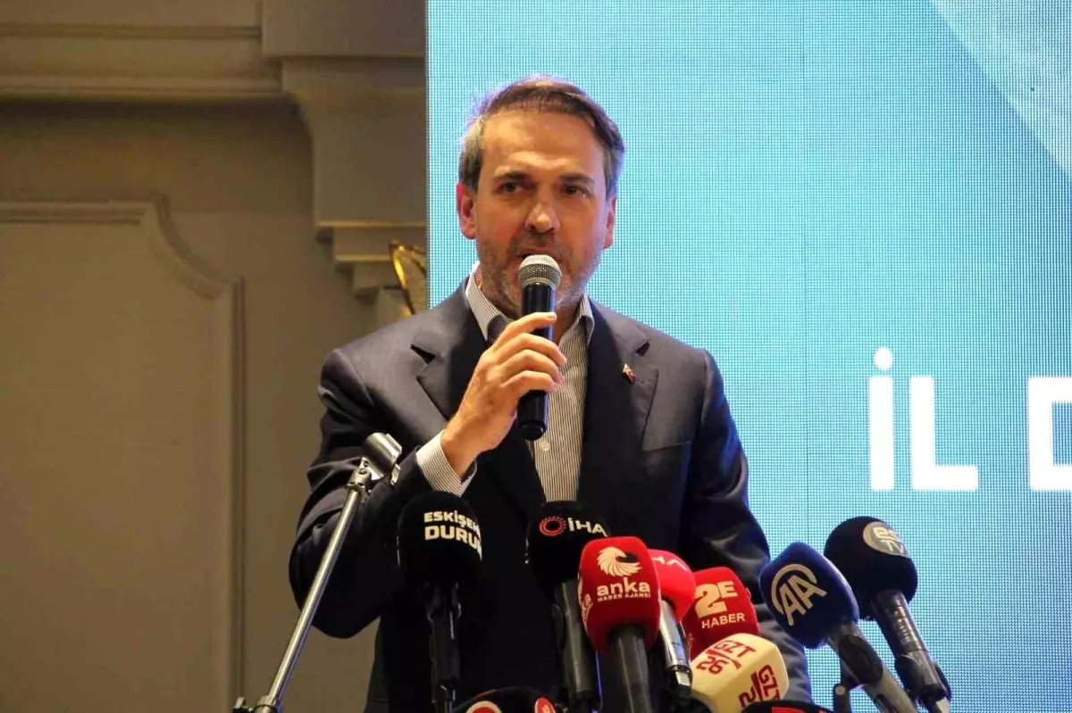 Bakan Bayraktar: 'Akkuyu'da dünyanın en büyük nükleer enerji şantiyesi yatırımı devam ediyor'