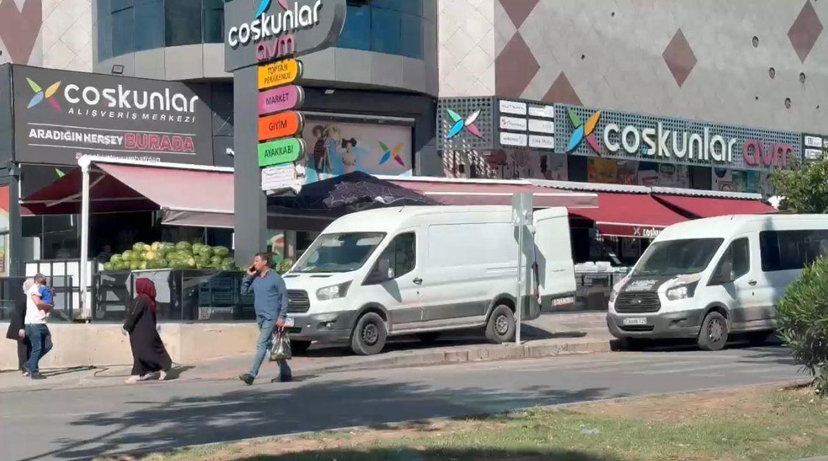 Batman'da Engelli Yolunu İşgal Eden Araç Tepkiye Neden Oldu