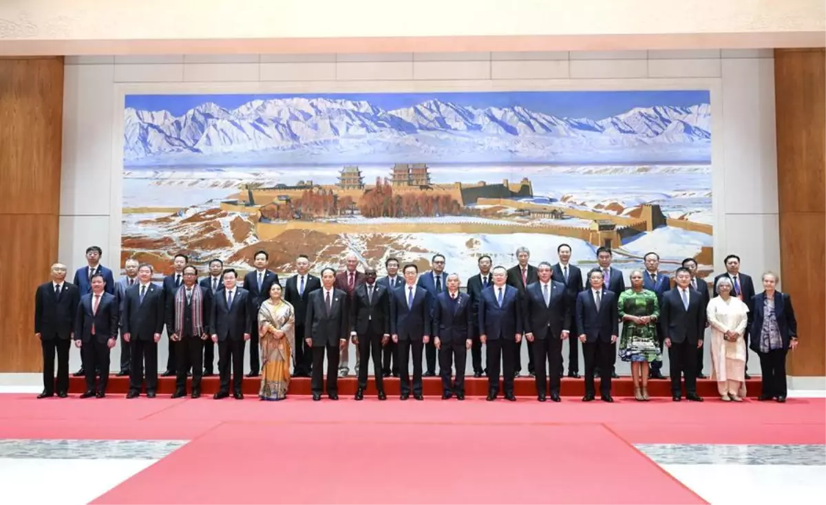 Çin Cumhurbaşkanı Yardımcısı Han Zheng: Medeniyetler Arası Diyalog ve İşbirliğine Çağrı