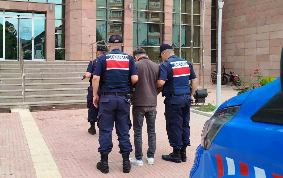 Osmancık'ta Uyuşturucu Operasyonu: 2 Gözaltı, 1 Tutuklama