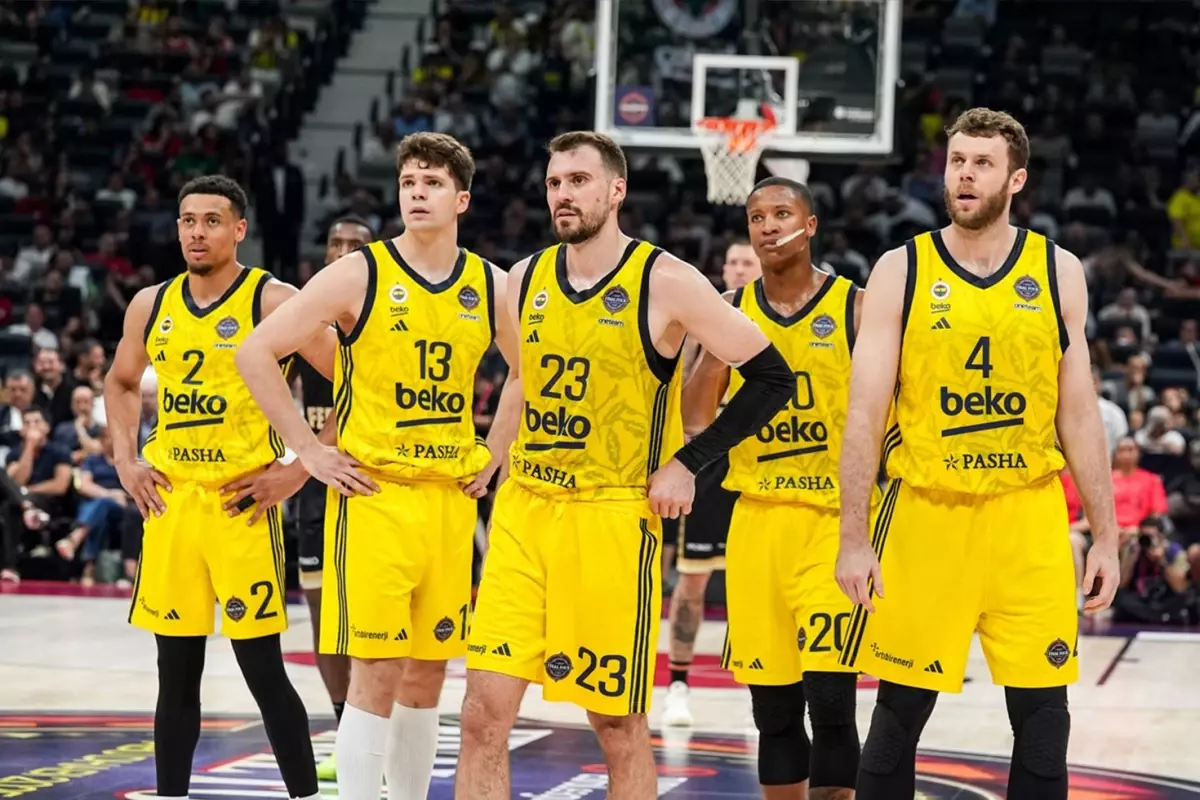 Euroleague şampiyonu Fenerbahçe Beko'da ilk ayrılık