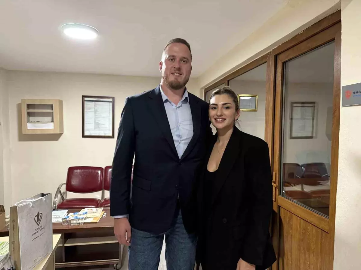 İngiliz Vatandaşı İslamiyet'i Seçti, 'Sinan' Oldu