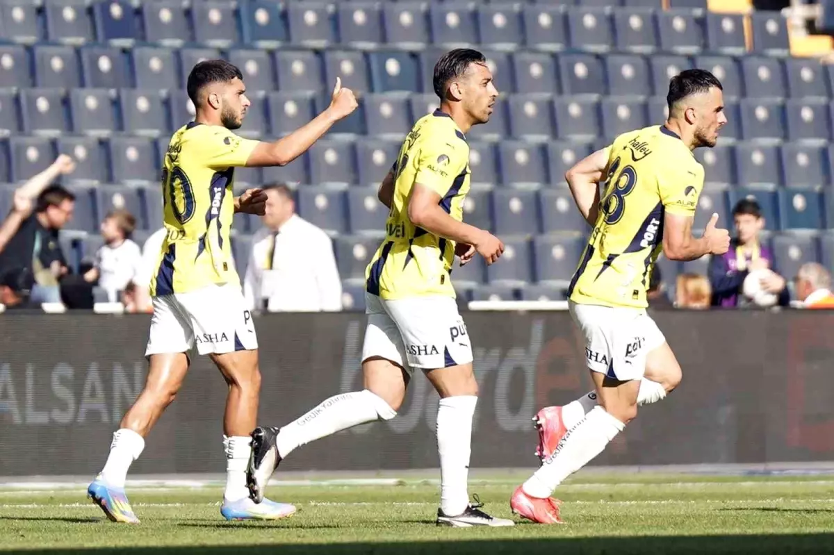 İrfan Can Kahveci Üst Üste 2. Maçında Gol Attı
