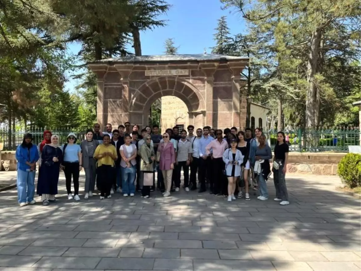 Uluslararası Öğrenciler Bilecik'in Tarihini Keşfetti