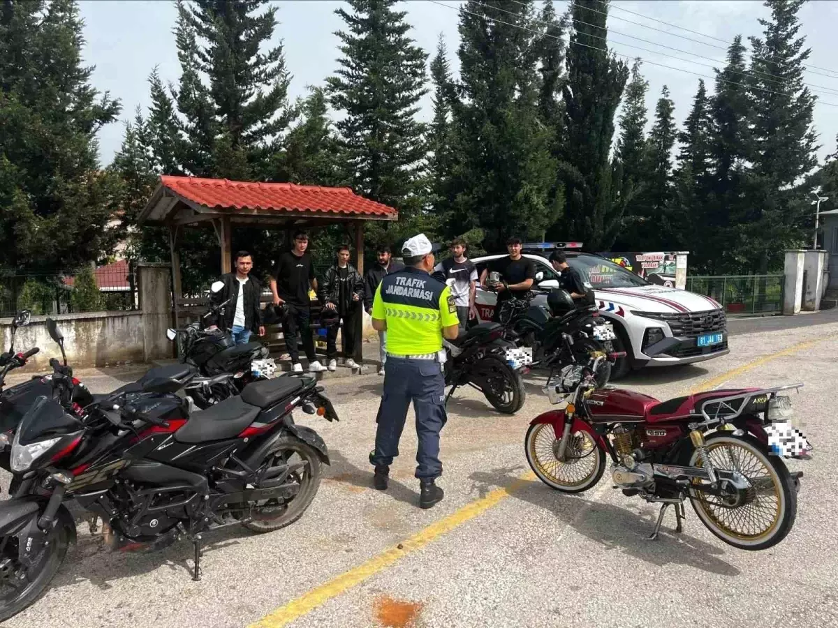 Düzce'de Trafik Kazalarını Önlemek İçin Denetimler Arttı