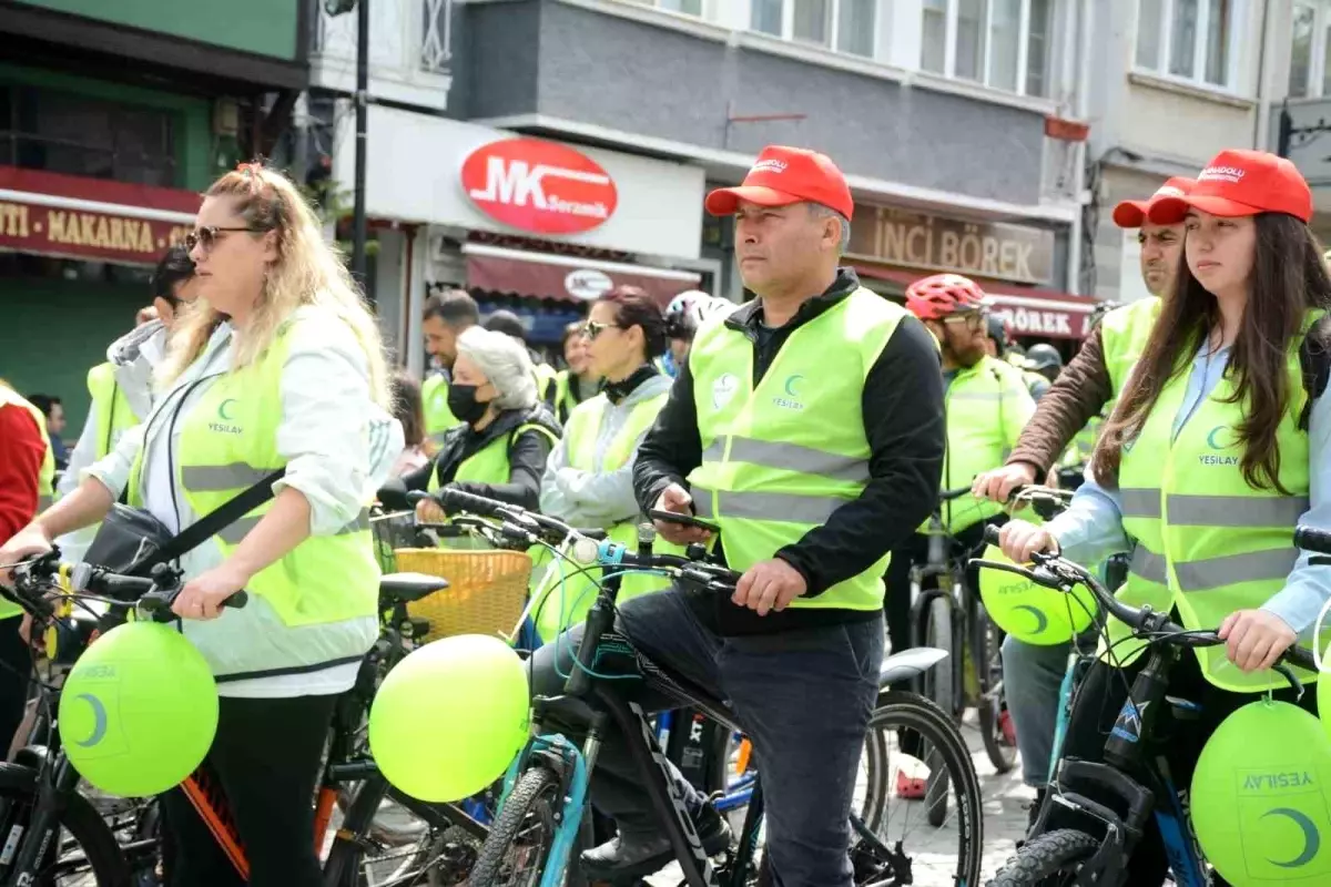 12. Yeşilay Bisiklet Turu Eskişehir'de Yapıldı