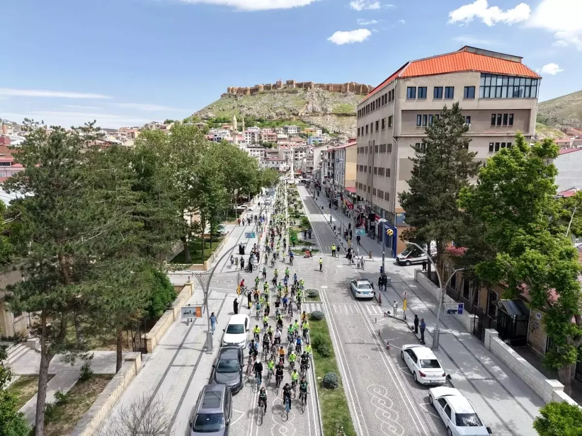 12. Yeşilay Bisiklet Turu Bayburt'ta Yapıldı