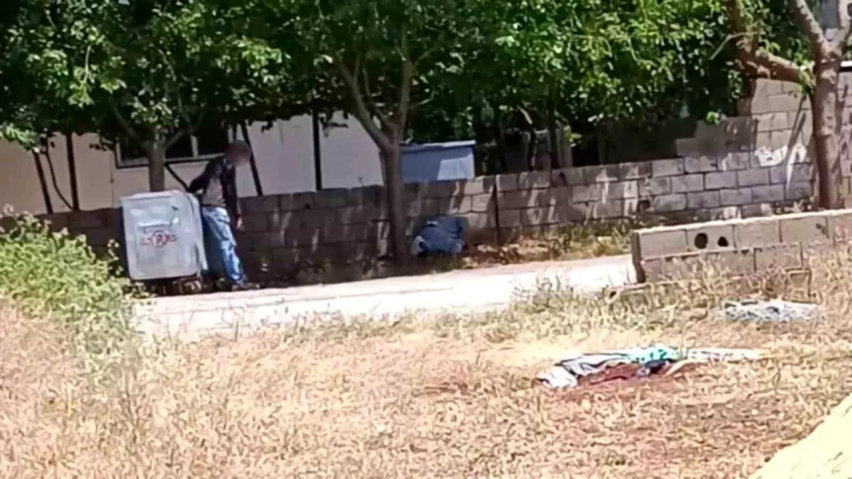 Adıyaman'da Zombi Benzeri Davranışlar Sergileyen İki Kişi Hastaneye Kaldırıldı