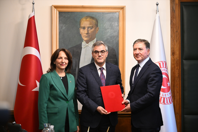 The CHP's candidate for the Speaker of the Grand National Assembly is Uğur Bayraktutan