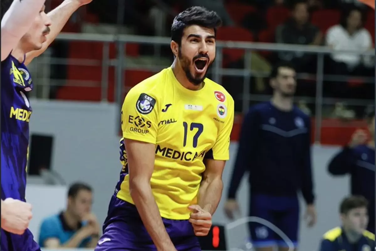 Fenerbahçe Erkek Voleybol Takımı'nda 10 isimle yollar ayrıldı