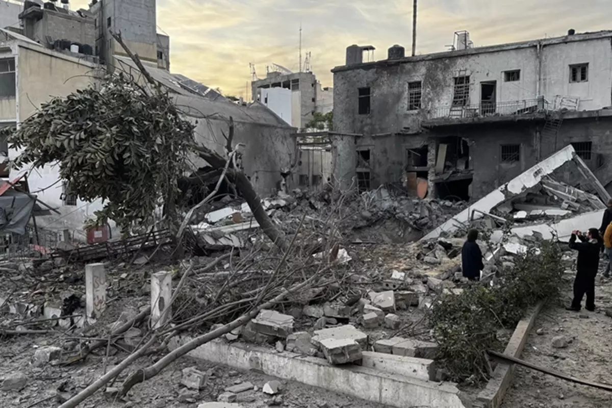 İsrail Ordusu Gazze'deki diyaliz merkezi yıktı