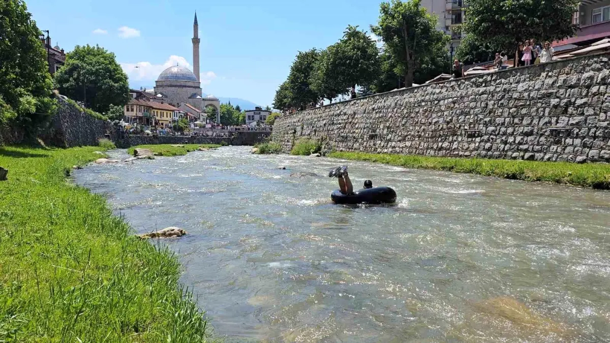 Prizren'de Bunar Festivali'nde Rafting Coşkusu