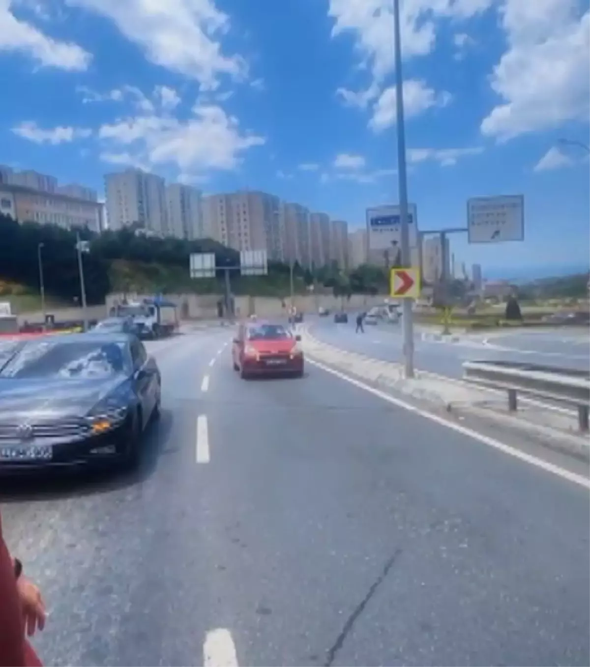 Maltepe'de Motosiklet Kazası: Sürücü Yaralandı