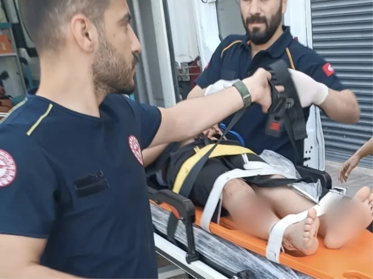 12 Yaşındaki Çocuk 2. Kattan Düşerek Yaralandı