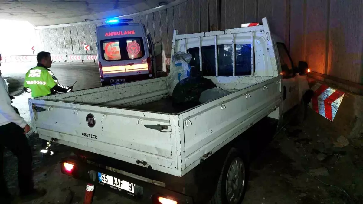 Samsun'da 'Ucube Kavşak'ta Yine Kaza: 4 Yaralı