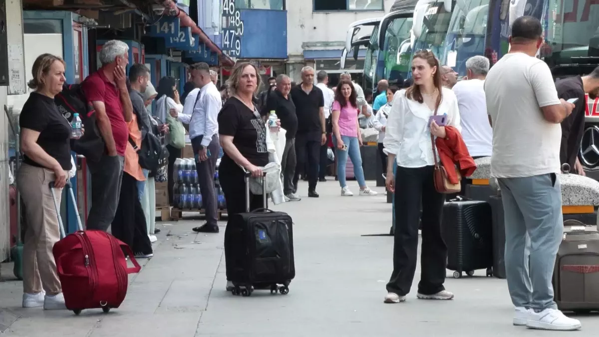 Kurban Bayramı'na Günler Kala Otogarda Yoğunluk Başladı