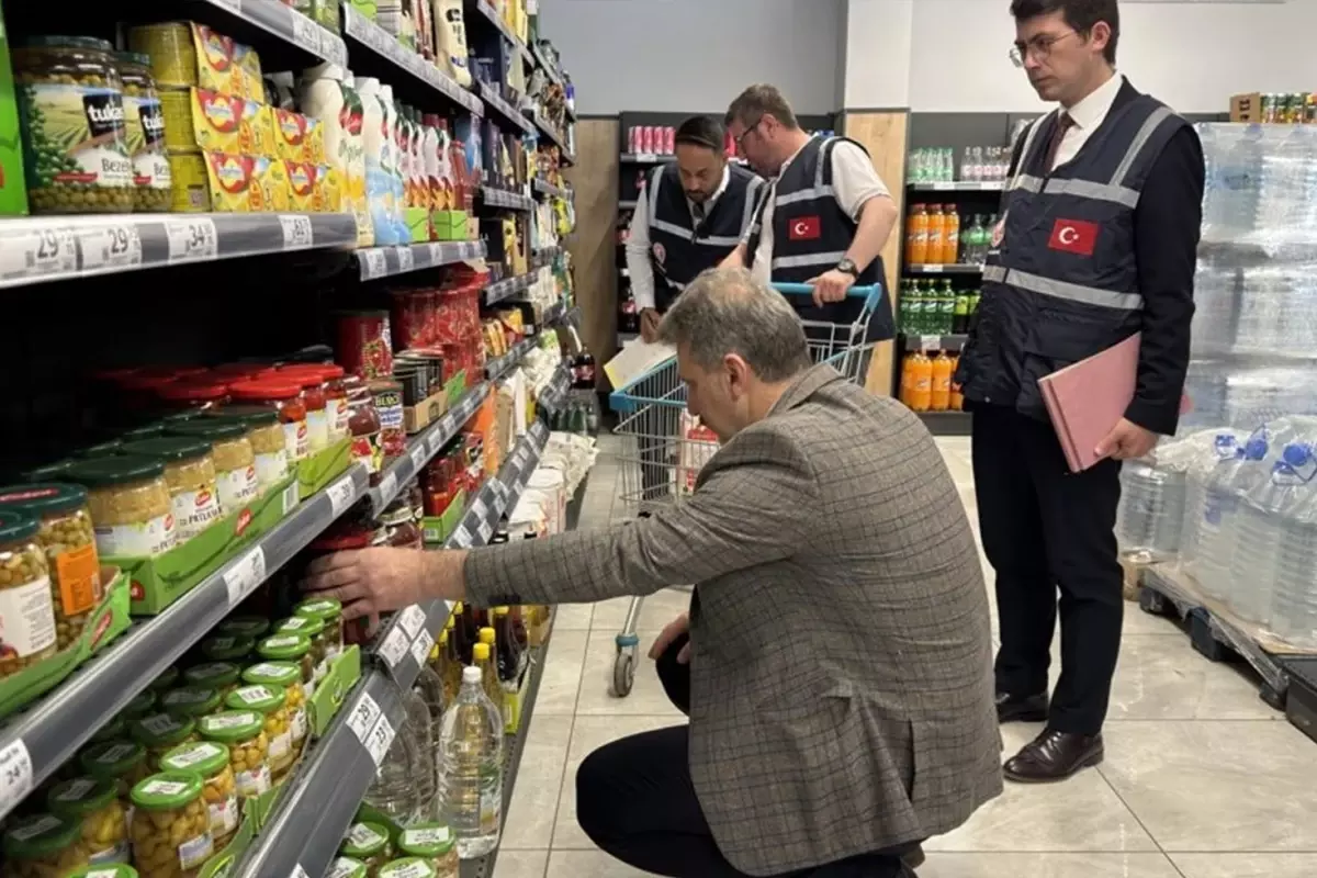 Ankara'da fiyat etiketi denetimlerinde toplam 39 milyon lira ceza