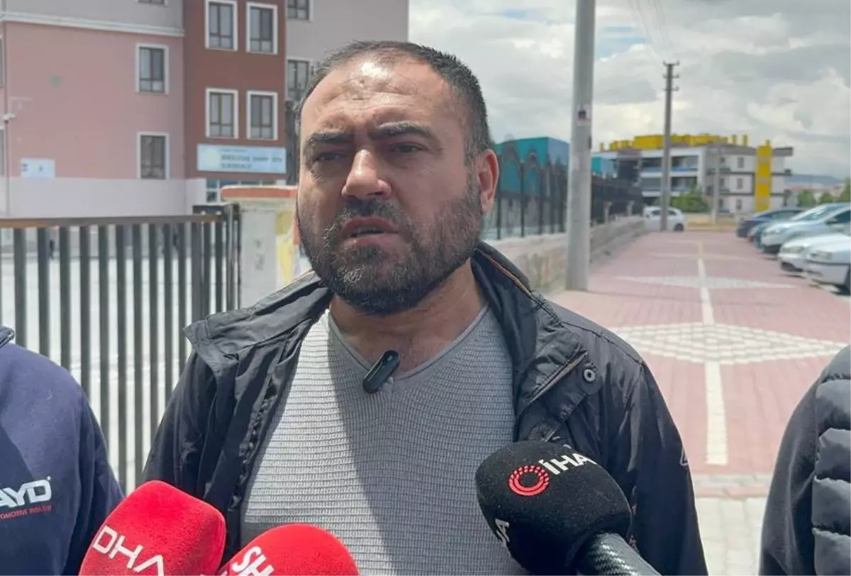 Okulda Sınıf Arkadaşının Boğazını Sıkması Sonucu Fenalaşan Çocuğun Durumu Ciddileşiyor