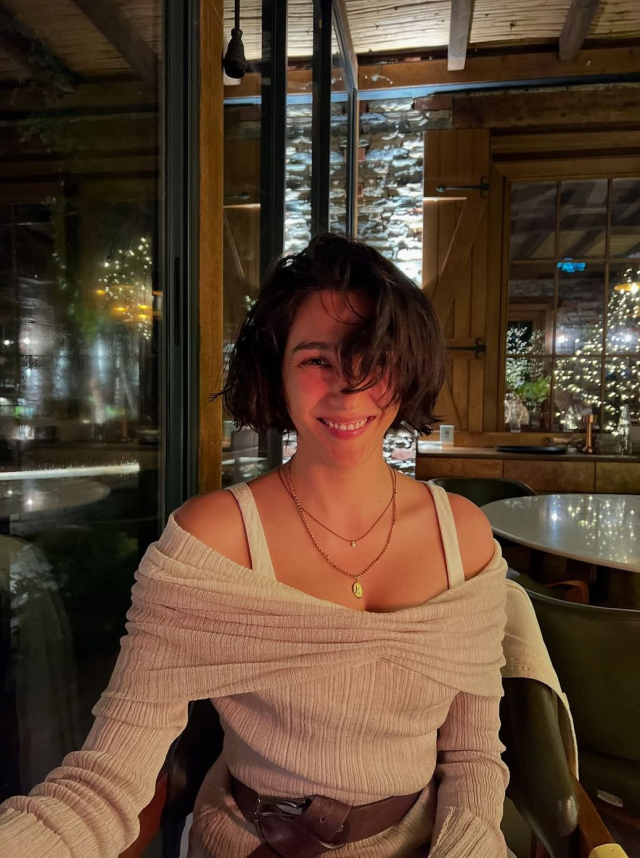 Aybüke Pusat's vacation photos with her boyfriend! Her new look caught attention