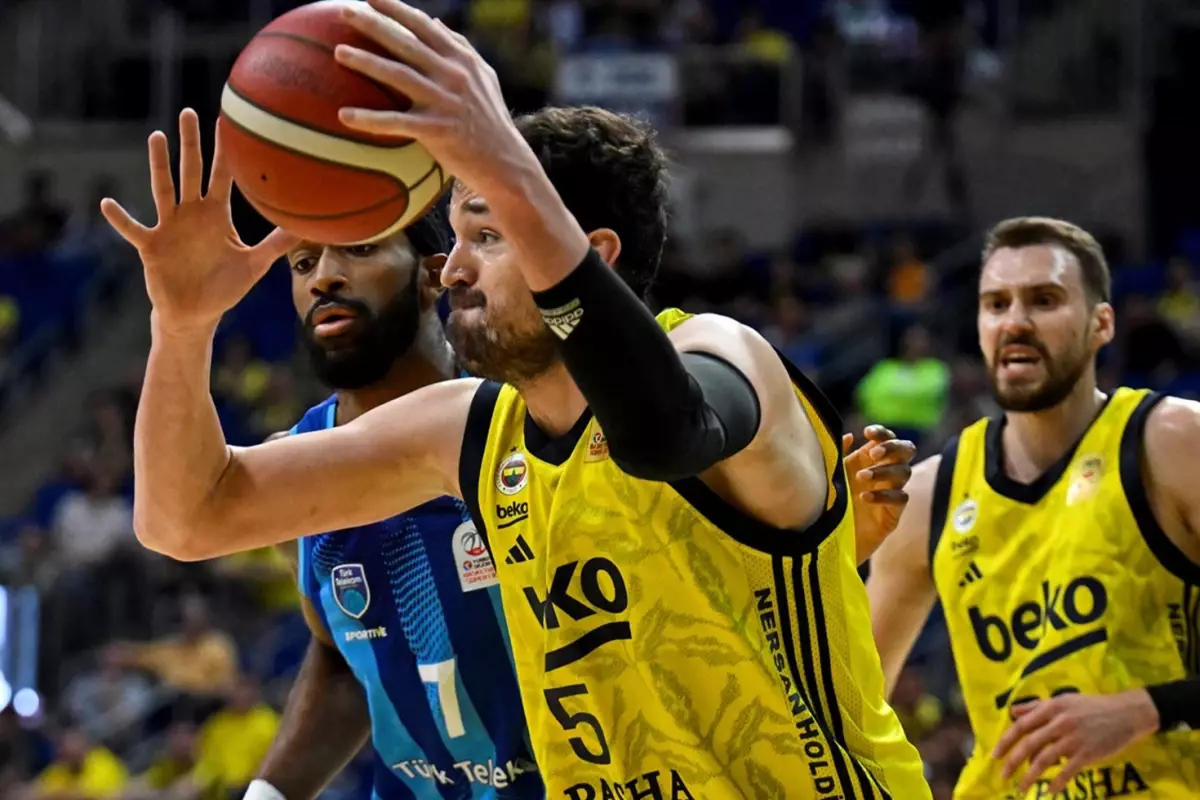 Basketbol Süper Ligi'nde yarı final eşleşmeleri belli oldu