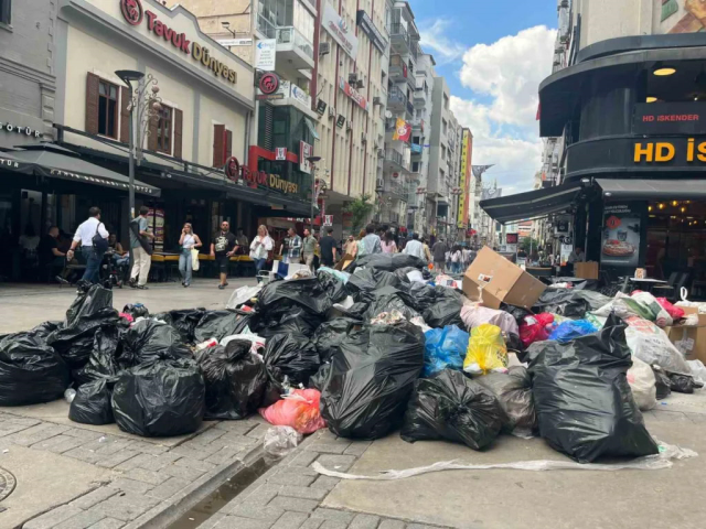 Municipality or workers? CHP leader Özel chose his side for the strike in İzmir