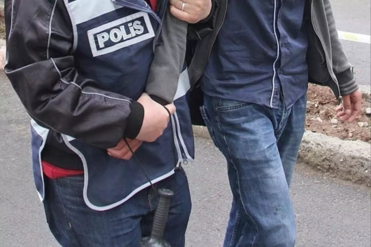 Çorum'da polise mukavemet eden 3 kişi tutuklandı