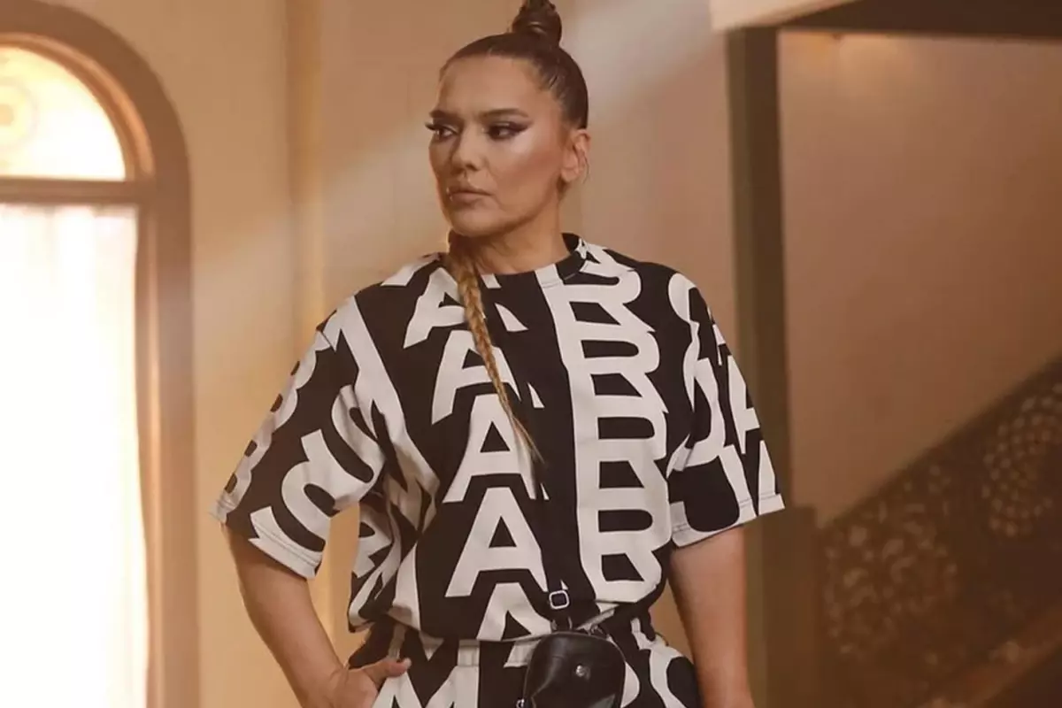 Demet Akalın'ın acı günü!