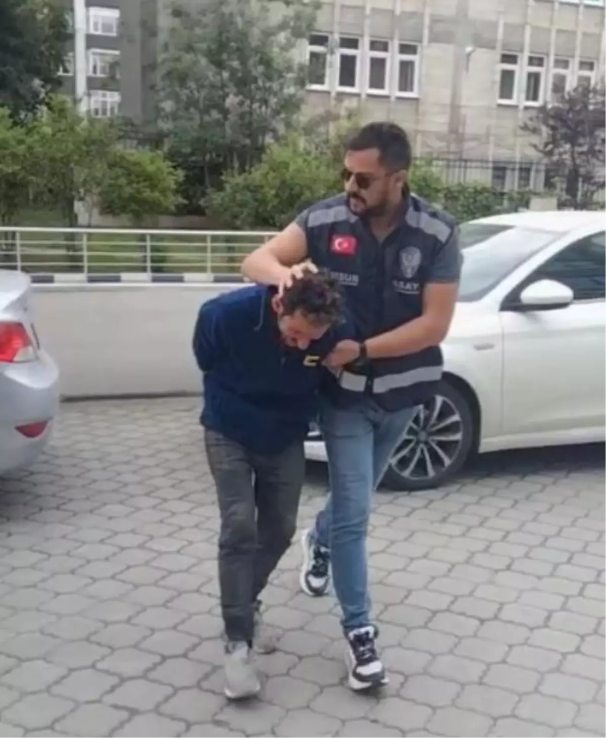 Hırdavat Dükkanından Musluk Çalan Şahıs Tutuklandı