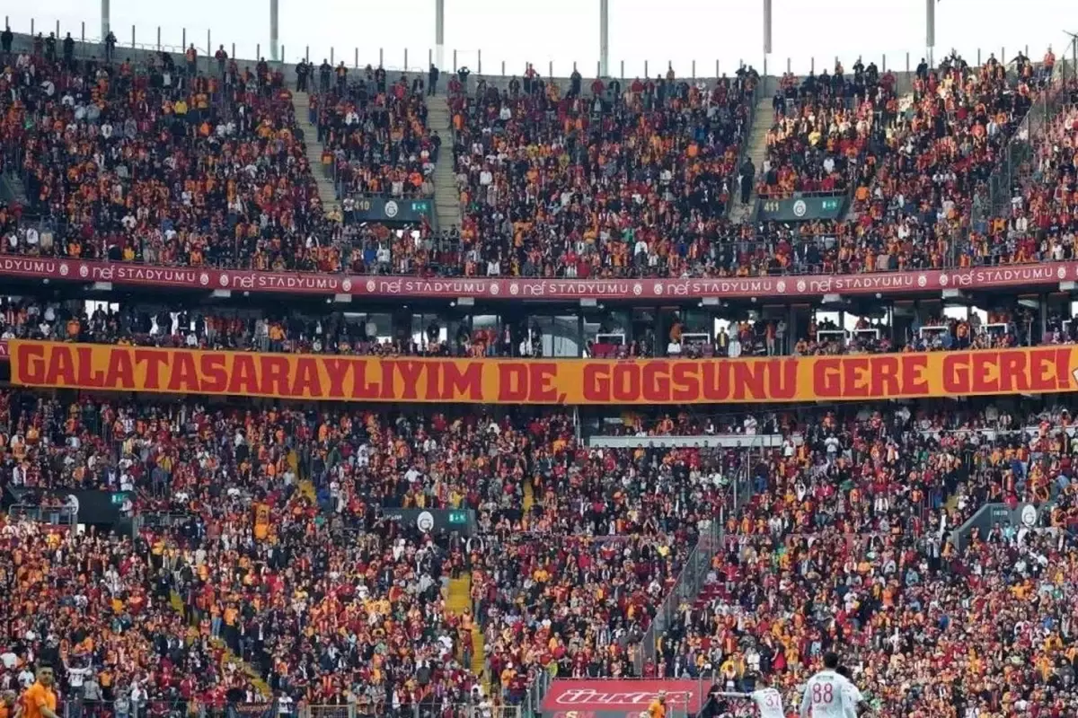 İlk görüşme gerçekleşti! Galatasaray'ın eski yıldızı Beşiktaş'a imzayı atıyor