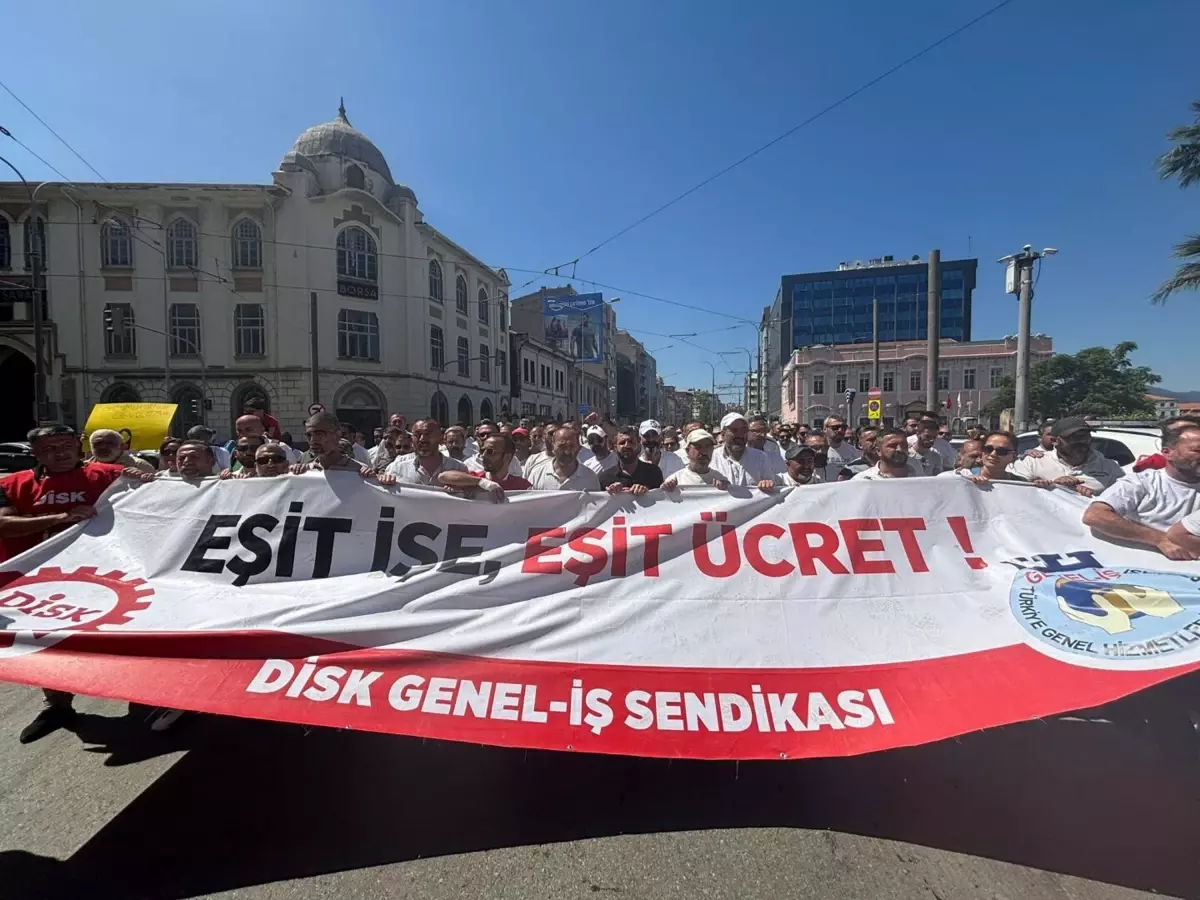 İzmir'de işçiler grevin 5'inci gününde