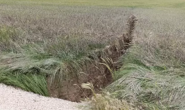 Heavy Rains in Konya Created Surface Cracks