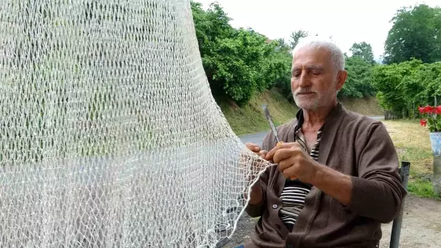The craft he learned while grazing sheep changed his life! He sells each for 6,500 lira