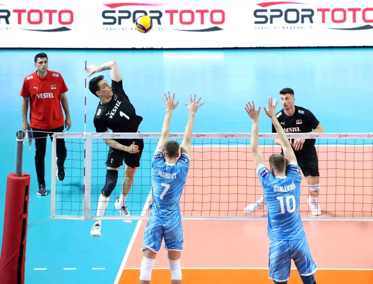 A Milli Erkek Voleybol Takımı, Slovenya'ya Mağlup Oldu