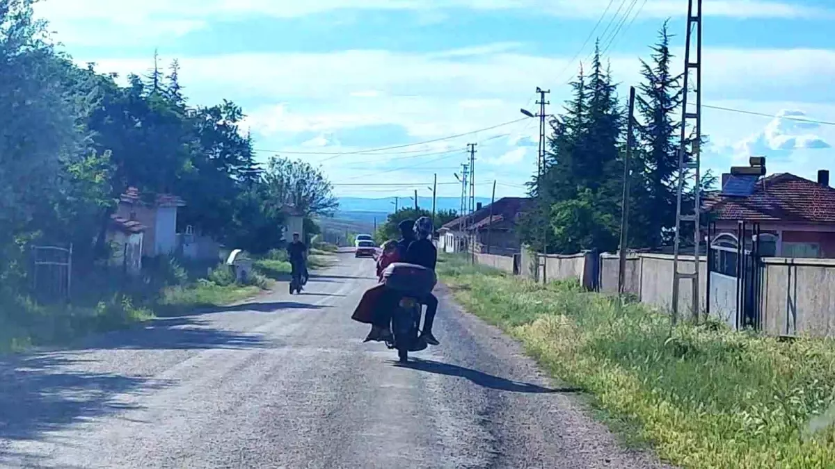 Yozgat'ta Motosikletle Tehlikeli Seyahat Şaşırttı